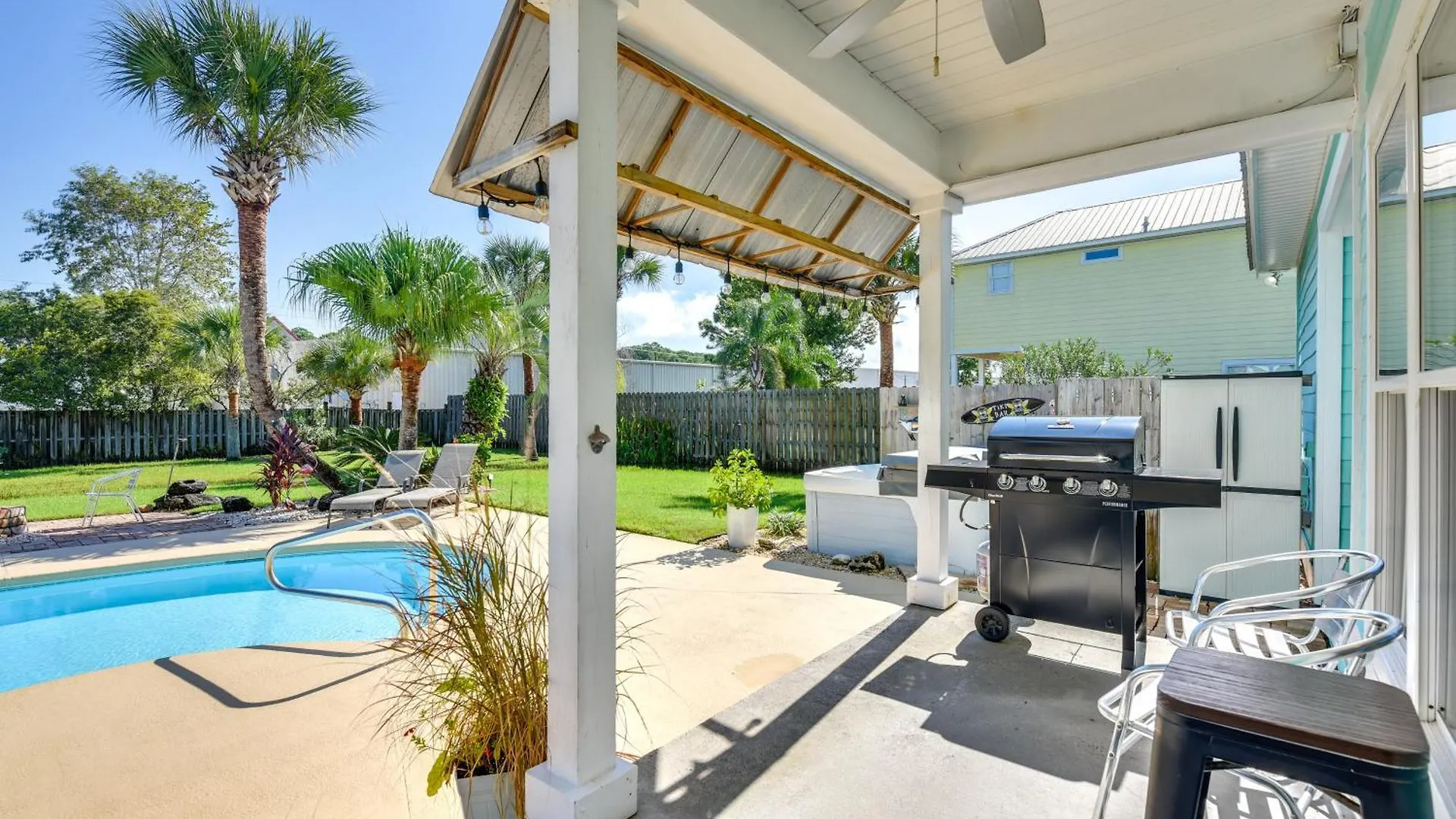 Panama City Beach Home And Pool, 4 Mi To Pier Park Holiday home